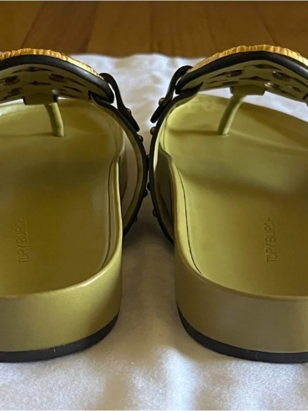 TORY BURCH Miller Cloud Vintage Plaque In Pistachio Pudding Size 9.5